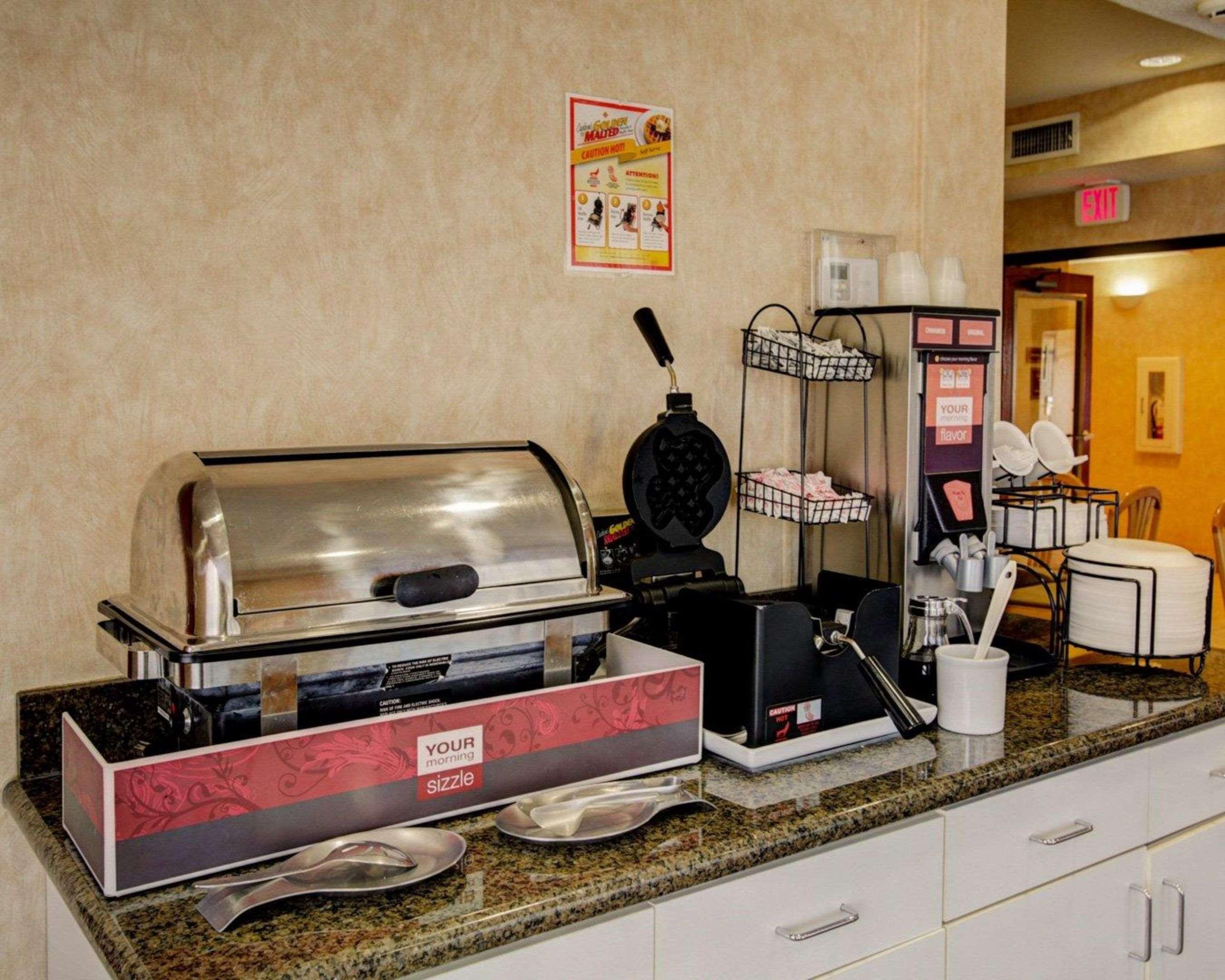 Comfort Inn & Suites Seguin Esterno foto