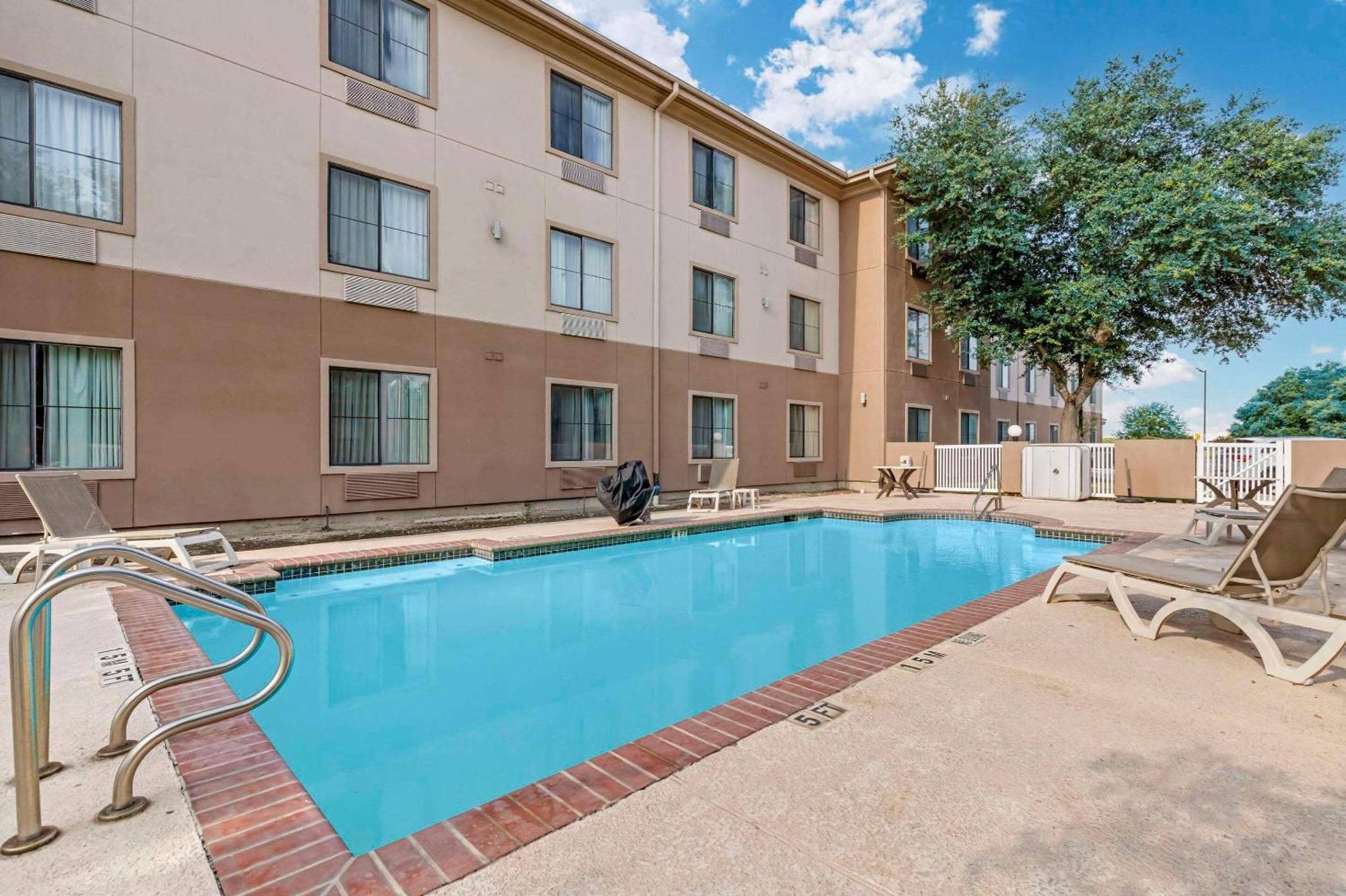 Comfort Inn & Suites Seguin Esterno foto