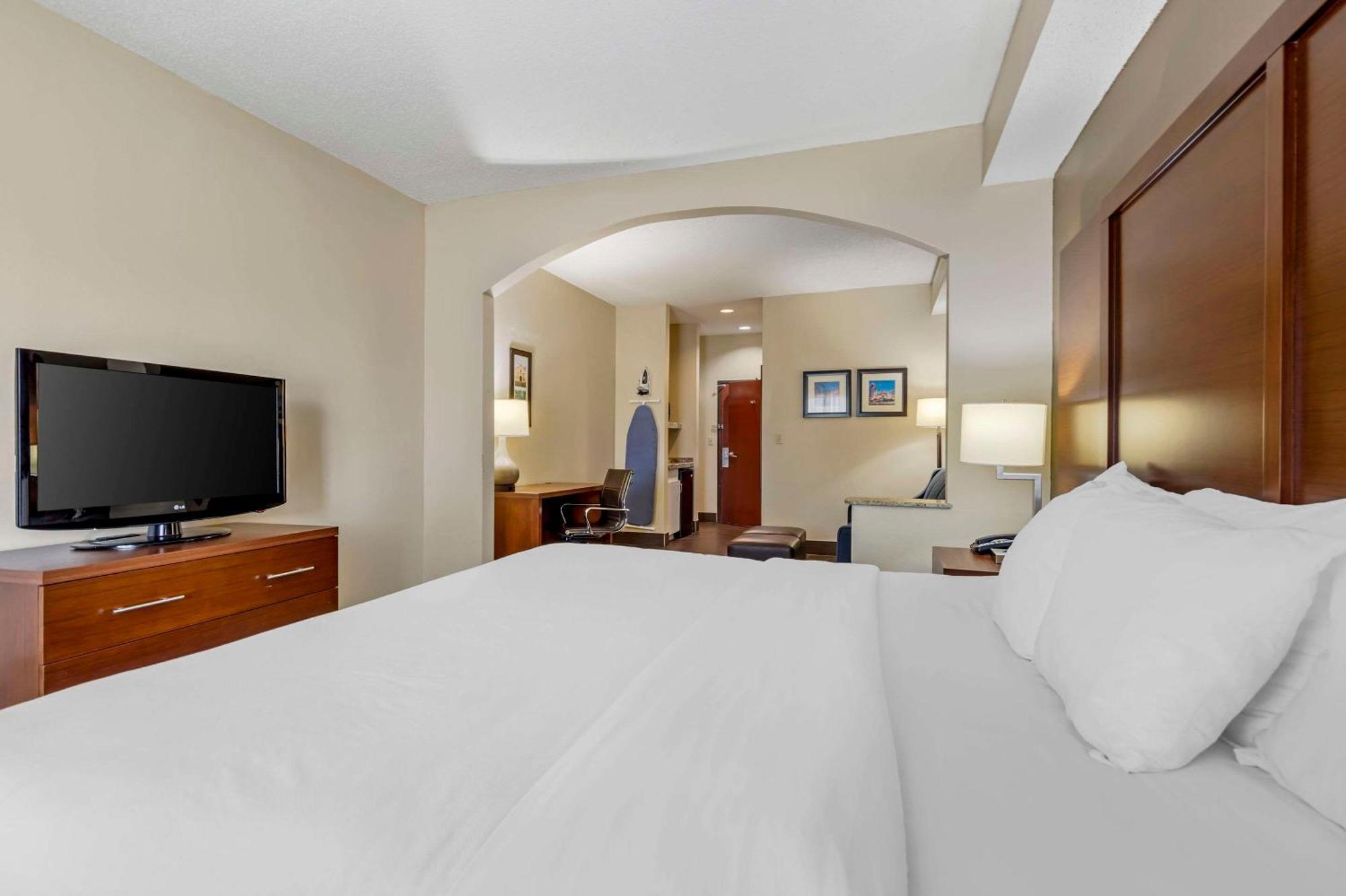 Comfort Inn & Suites Seguin Esterno foto