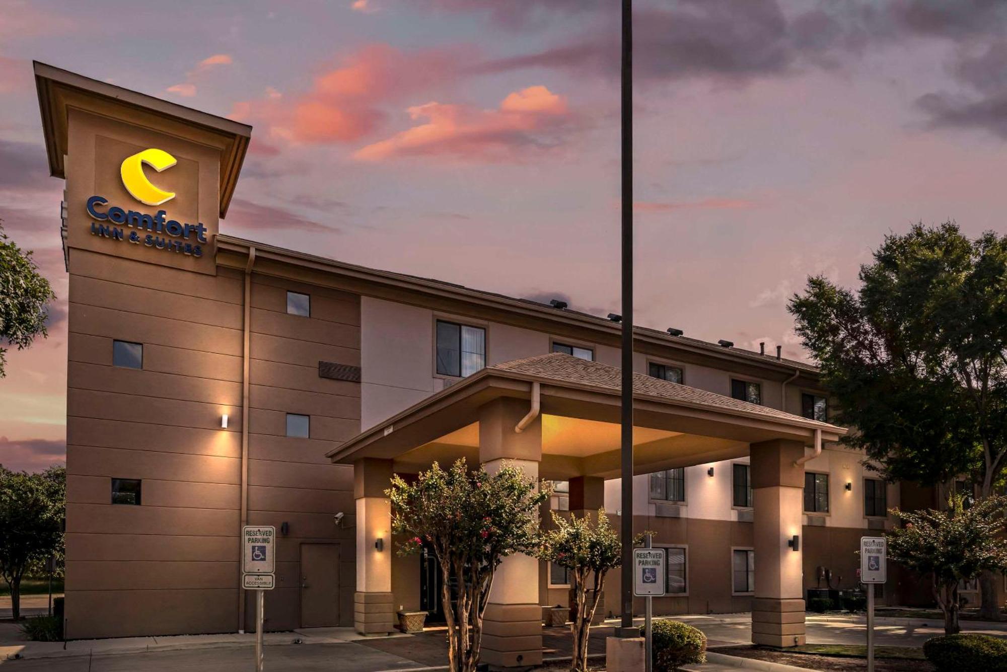Comfort Inn & Suites Seguin Esterno foto